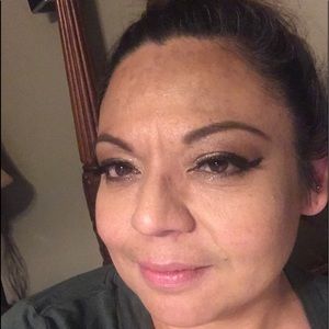 Meet your Posher, Lucy