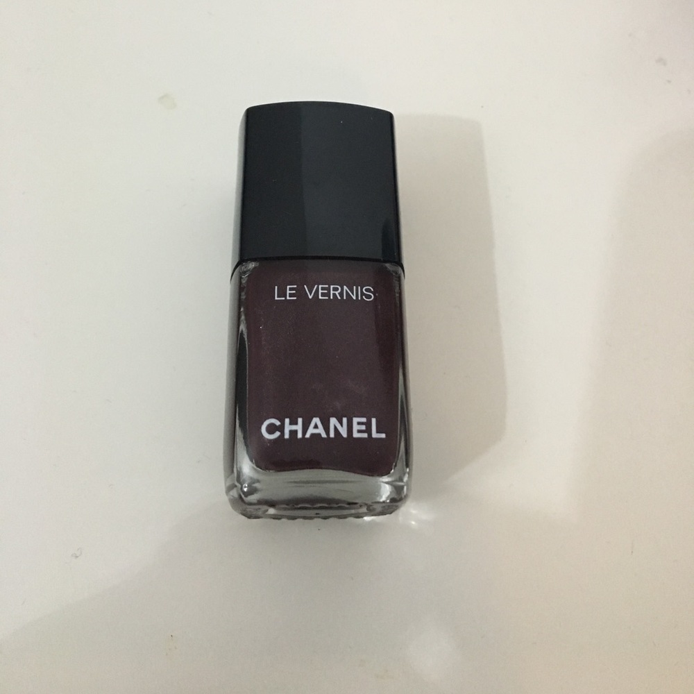 Chanel Nails Polish #18 Vamp