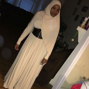 Meet your Posher, Dawn