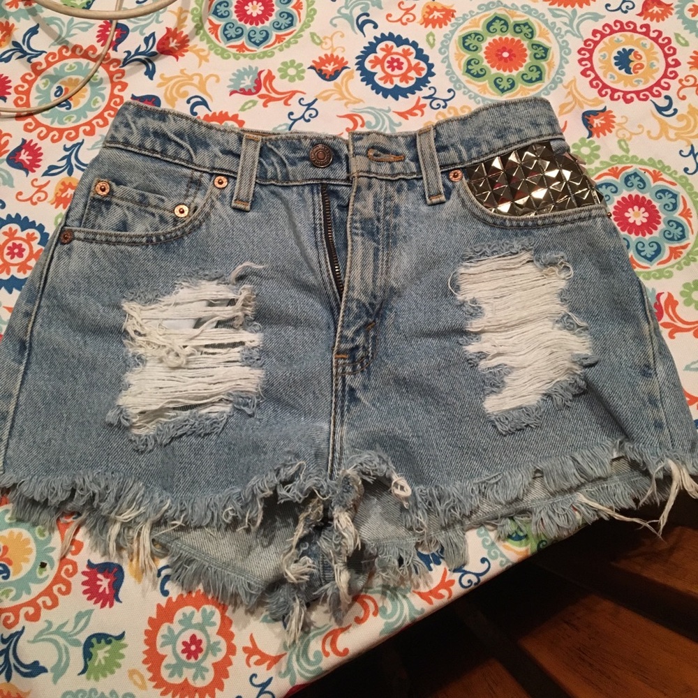 LEVI DISTRESSED HIGH WAISTED JEAN SHORTS