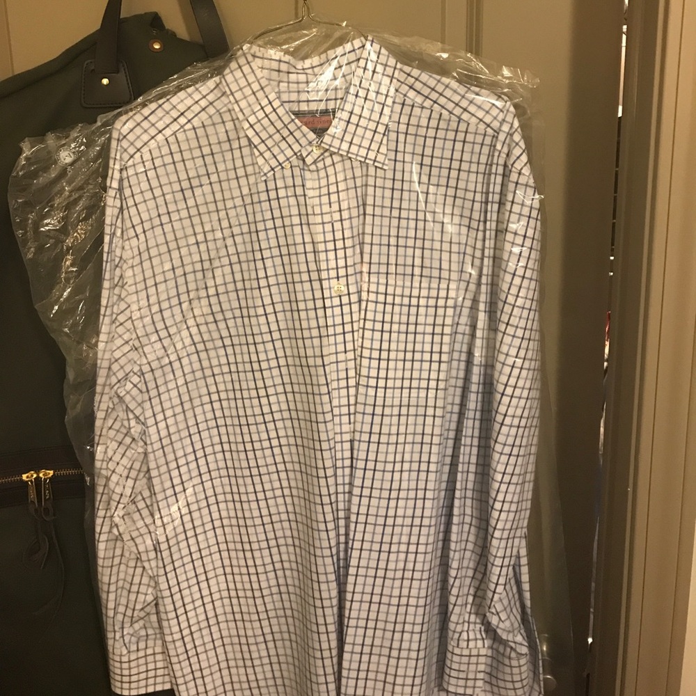 XL Vineyard Vines Button Down