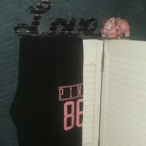 PINK VS JOGGING PANTS