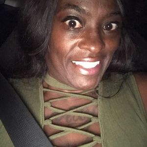 Meet your Posher, Candace