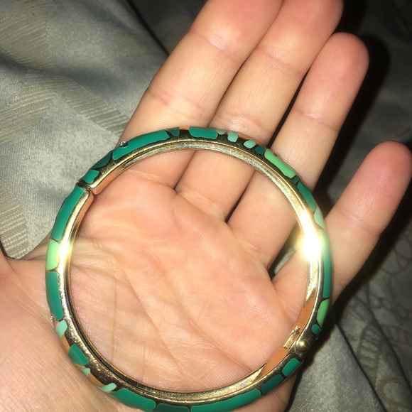 Green Sequin bangle - Picture 2 of 4
