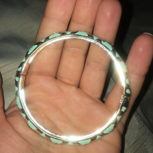 Mint green Sequin bangle - Picture 3 of 4