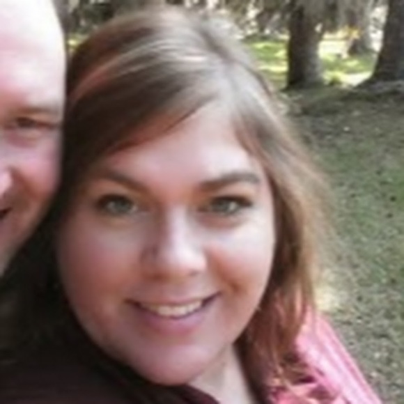 Meet your Posher, Ariel - Picture 1 of 1