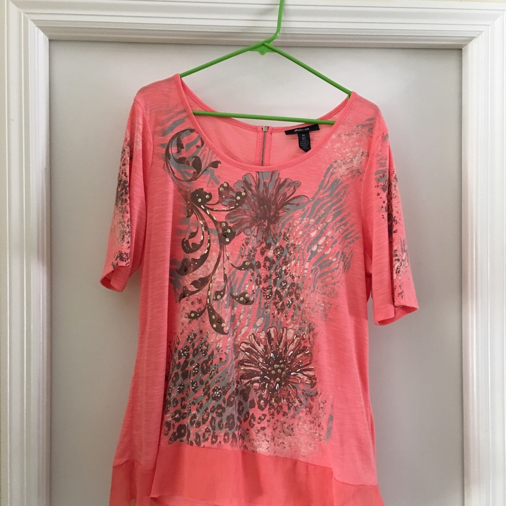 Coral blouse. Beautiful top.