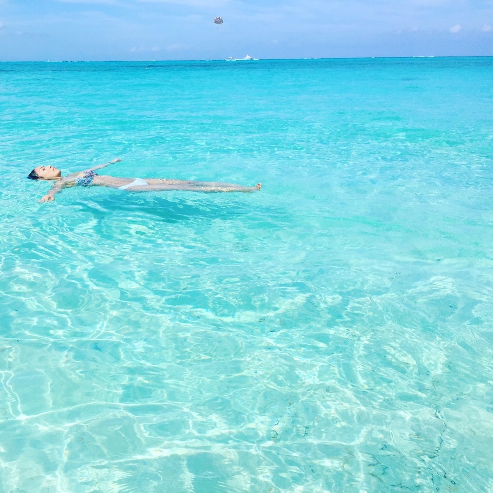 Meet your Posher, Mia