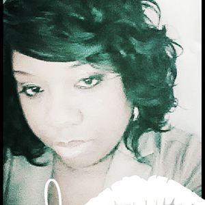 Meet your Posher, Sheneka