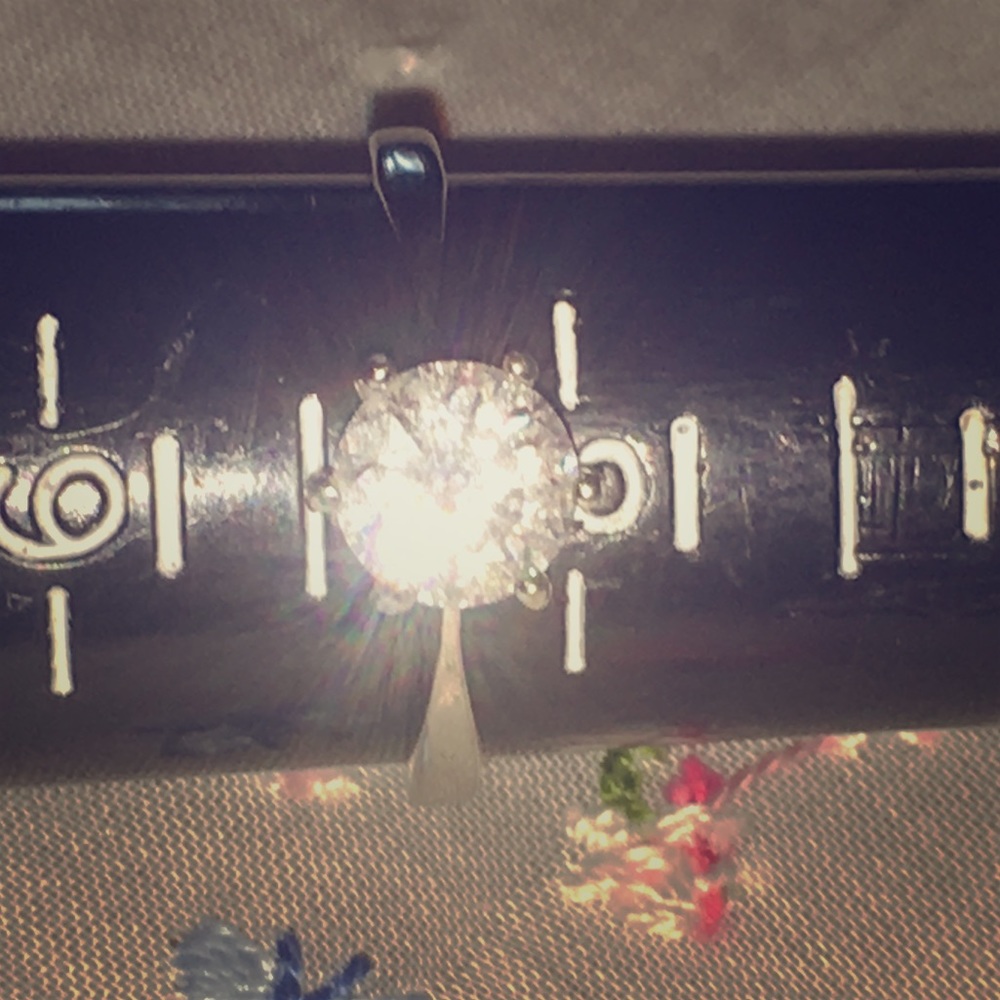 925 Silver Solitaire Ring 💍