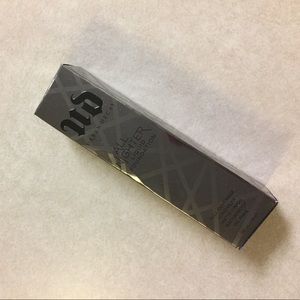 Urban Decay All Nighter Foundation Shade 1.0