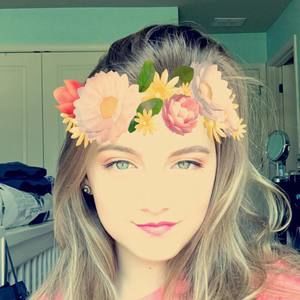 Meet your Posher, Brenna