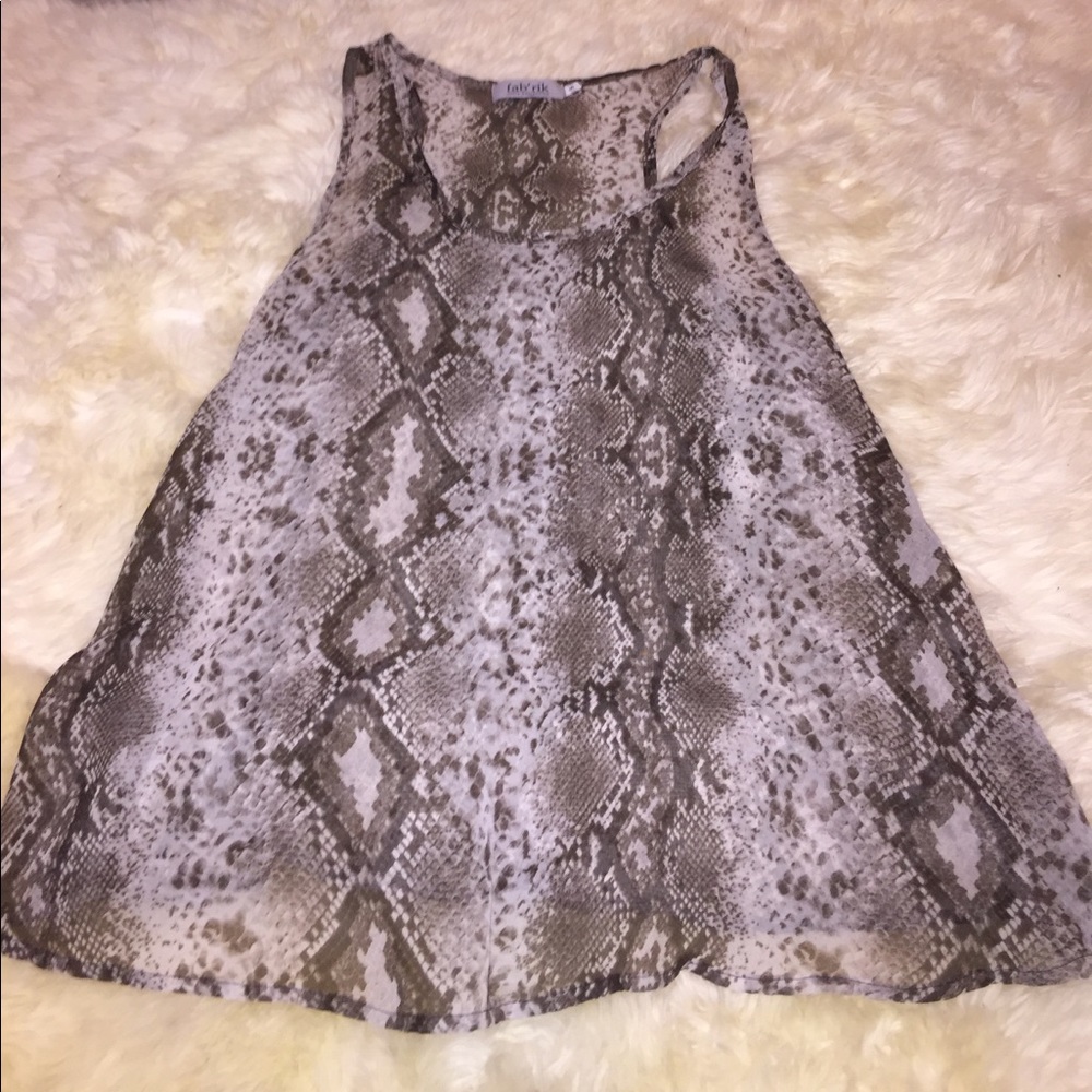 Snakeskin print lightweight top