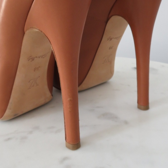 Louis Vuitton Oh Really Peep Toe Pump - Picture 7 of 8