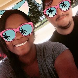 Meet your Posher, Lea