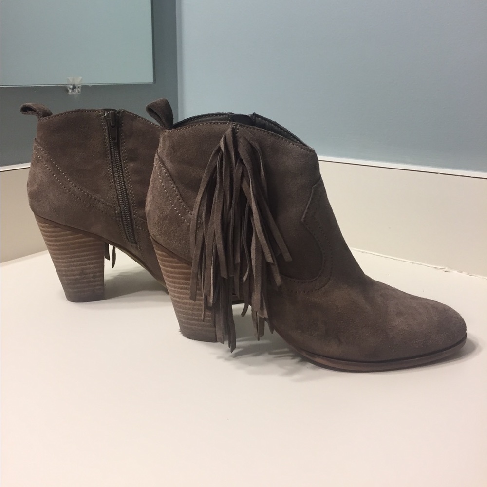 Steve Madden Boots size 8 -suede