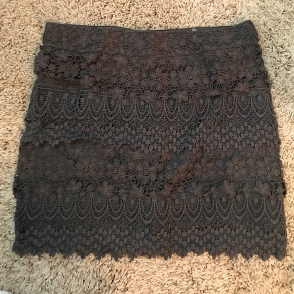 American Eagle Outfitters Dresses & Skirts - American Eagle lace skirt