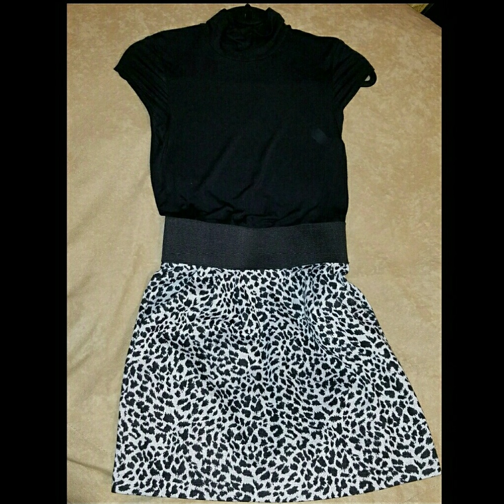 ♡Mock Neck Mini Dress with Pockets