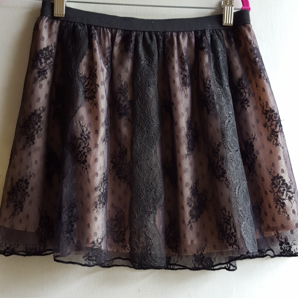 NWOT American Eagle lace skirt