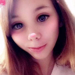 Meet your Posher, Kendra