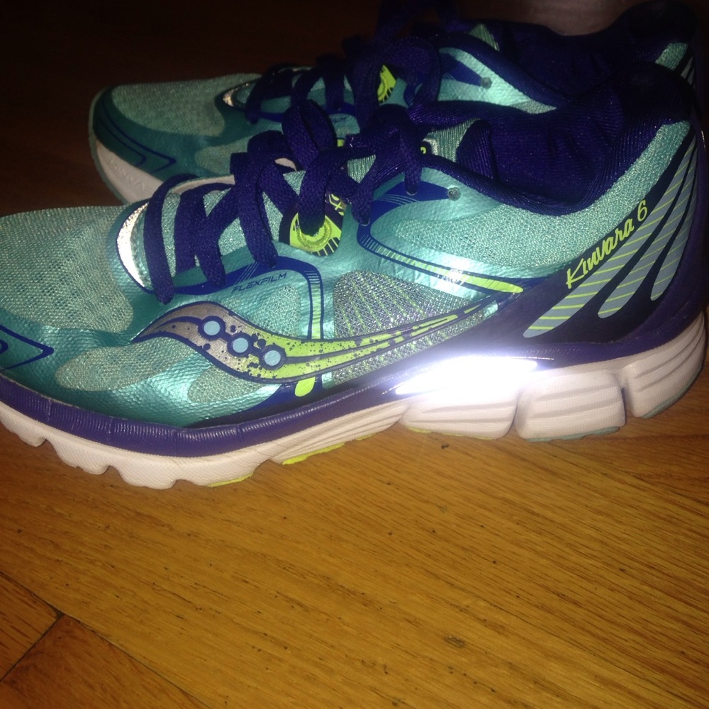 Saucony kinvara 6 sneakers (size 6)