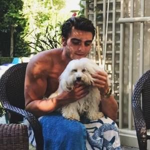 Meet your Posher, Cameron