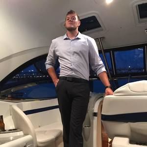 Meet your Posher, Tom