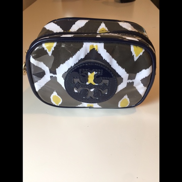 Tory Burch Accessories - Tory Burch Logo Patent Leather Cosmetic Pouch