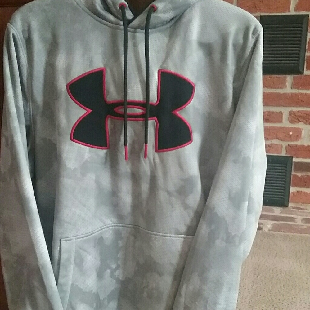 Womans Under Armour storm 1 hoody.