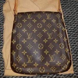 Authentic Louis Vuitton Musette Salsa