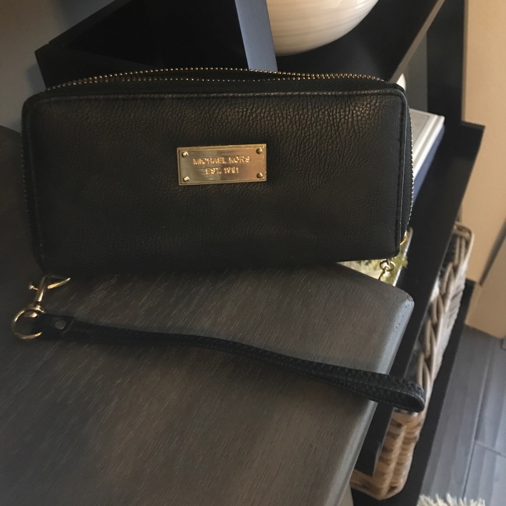 Michael Kors wallet