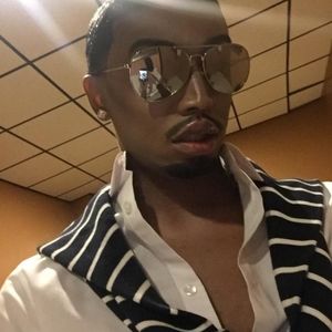 Meet your Posher, Sean