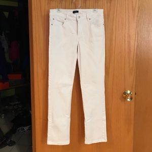 White Straight Leg Jeans w/Lift Tuck Technology.