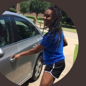 Meet your Posher, Crystal