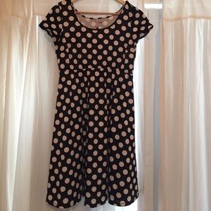 Cute polka dot maternity dress