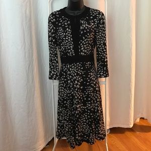 Tahari Arthur Levine size 4