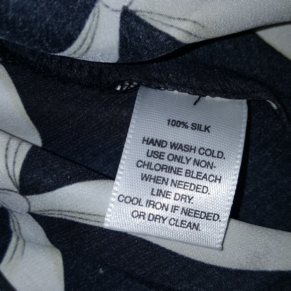 Gorgeous silk WHBM Cami - Picture 7 of 8