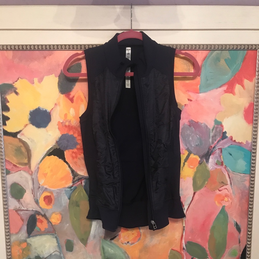 Alo Yoga Navy Activewear Vest