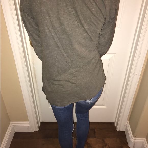 Embroidered Urban outfitters top - Picture 3 of 5