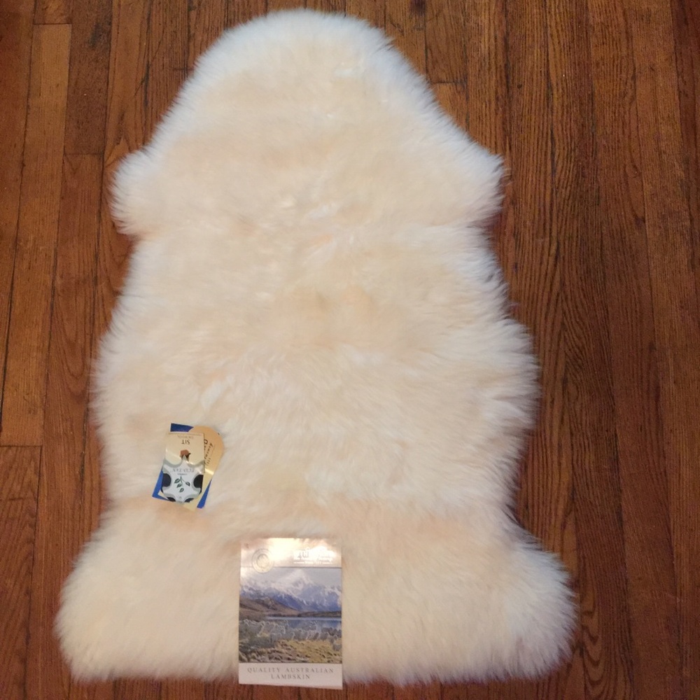Australia 100% Pure lambskin 35x22