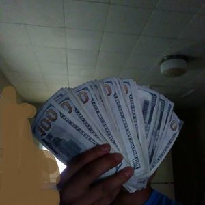 Meet your Posher, Leo