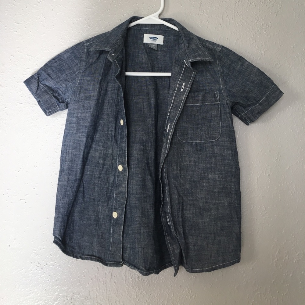 Boys old navy shirt