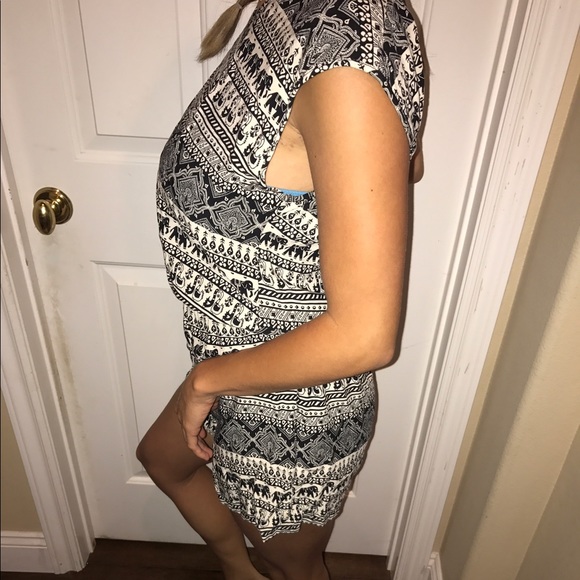 Urban outfitters global romper - Picture 2 of 3