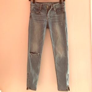 AE distress jeans super stretch 4 short