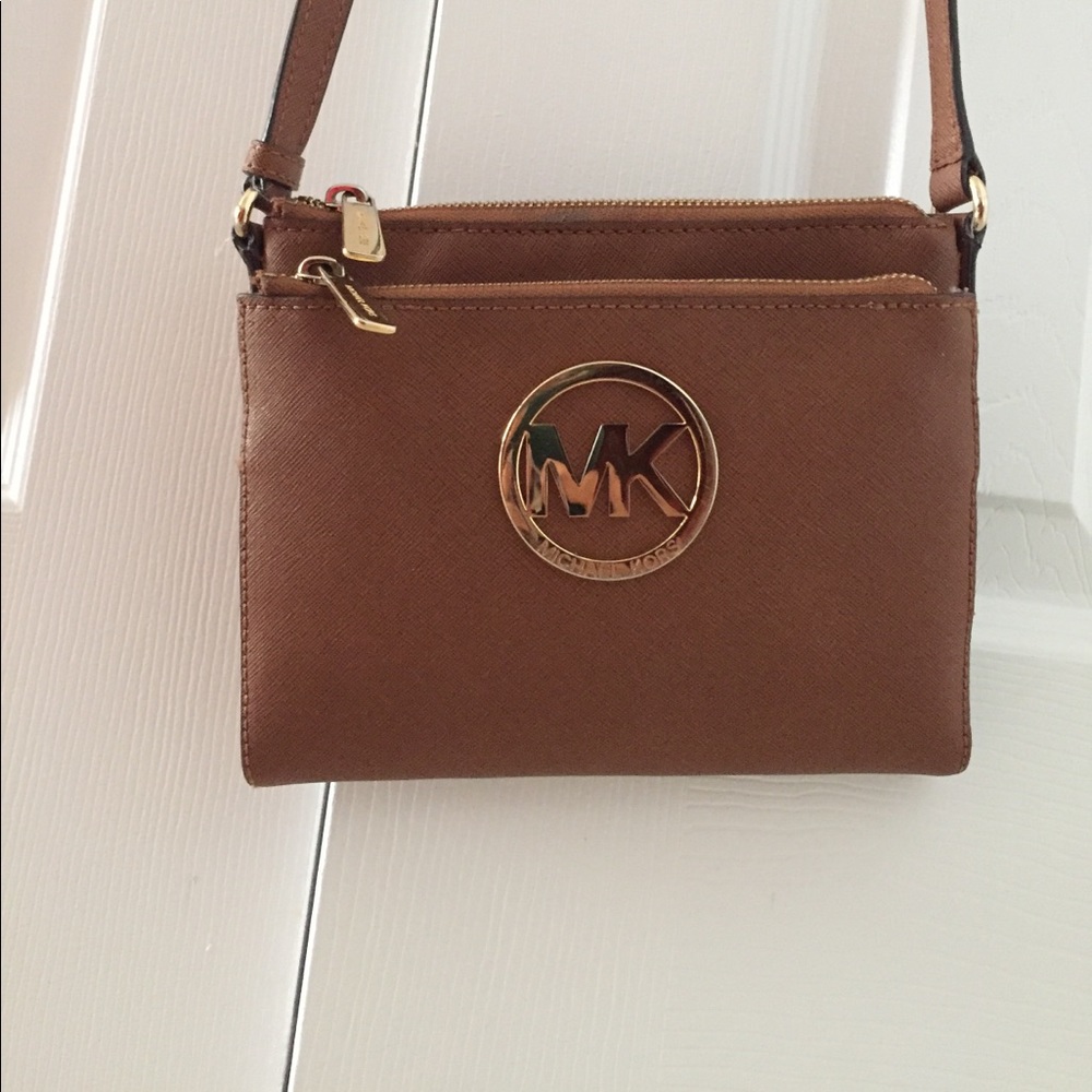 Michael Kors crossbody leather bag