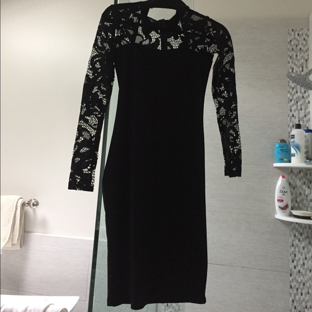 Peekaboo front collar dress super sexy small