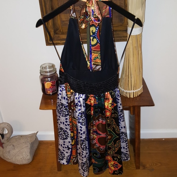 Vibrant and beautiful little dress - Picture 4 of 7