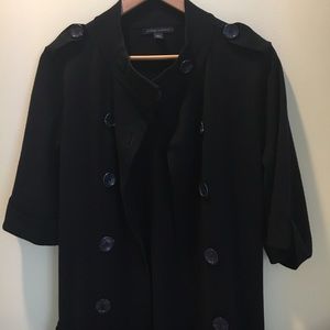 Black half-sleeve sweater jacket