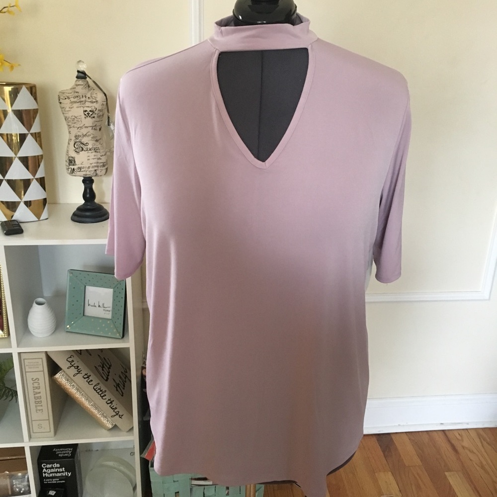 Blush shirt w/choker - Picture 2 of 8