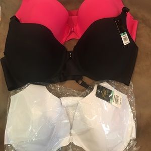 NWT Set of 3 38DD racer back bras